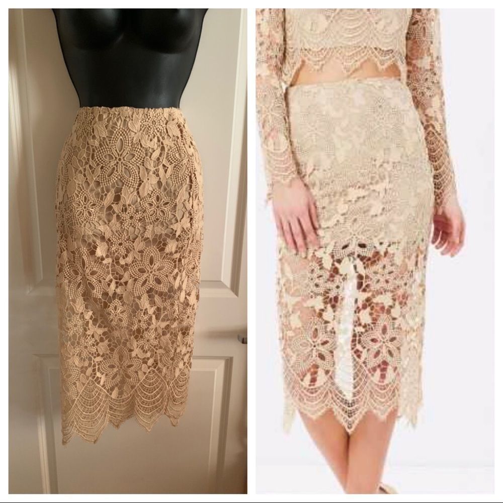 NWT Airlie Nude Skirt Size 4